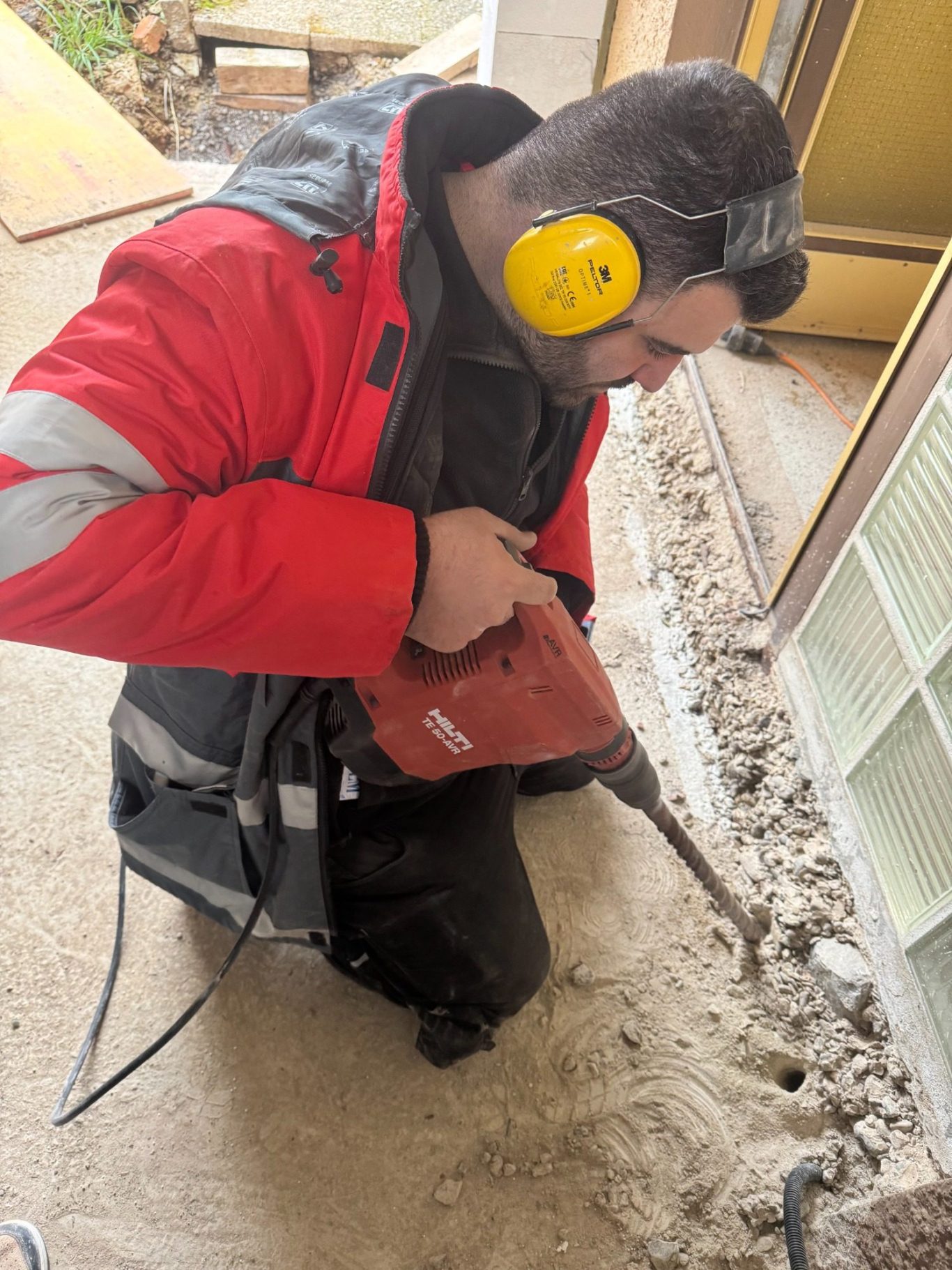 Hilti Installationsarbeiten